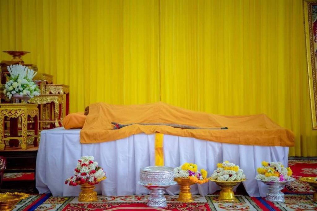 หลวงปู่สวาท ปัญญาธโร ละสังขารแล้ว