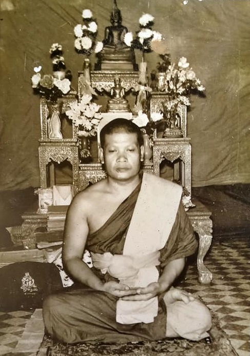หลวงพ่อสนิท ยสินฺทโร วัดลำบัวลอย ต.ท่าเรือ อ.ปากพลี จ.นครนายก